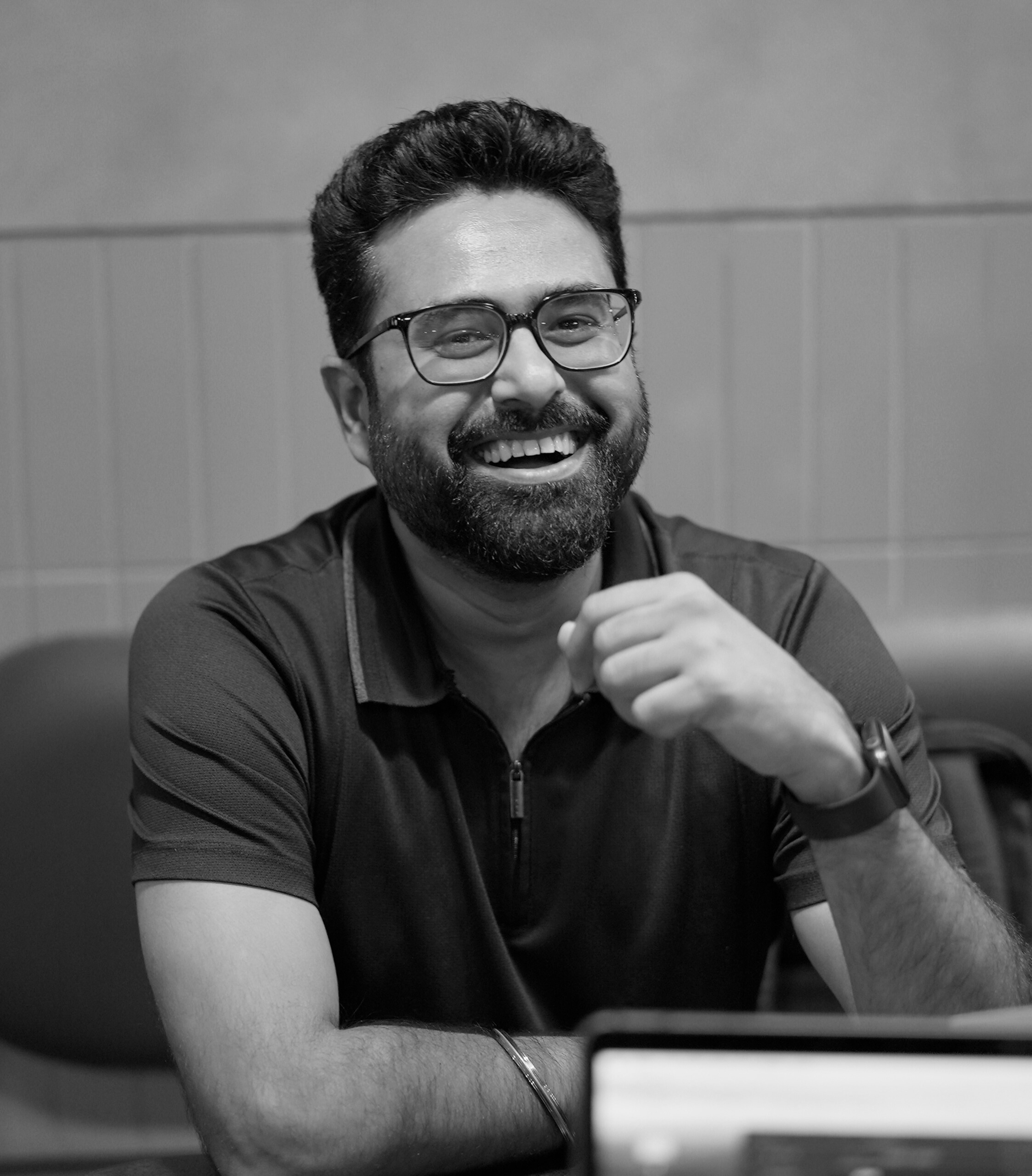 DS Profile Pic Bw - Edited-1